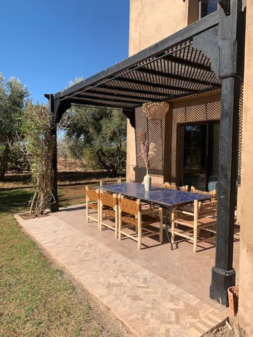 Ily Marrakech Avec Piscine Et Vue Sur L'altas : Coup De Coeur! Villa *