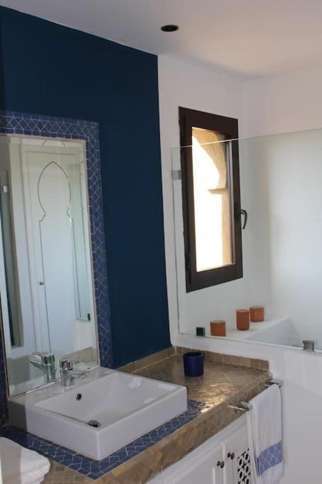 Villa Ily Marrakech Avec Piscine Et Vue Sur L'altas : Coup De Coeur! Marrakesh