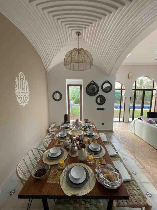 Ily Marrakech Avec Piscine Et Vue Sur L'altas : Coup De Coeur! Villa Marrakesh