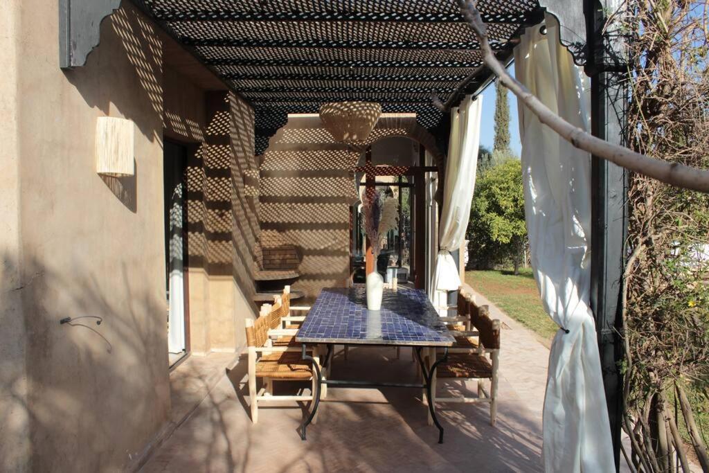 Ily Marrakech Avec Piscine Et Vue Sur L'altas : Coup De Coeur! Villa *