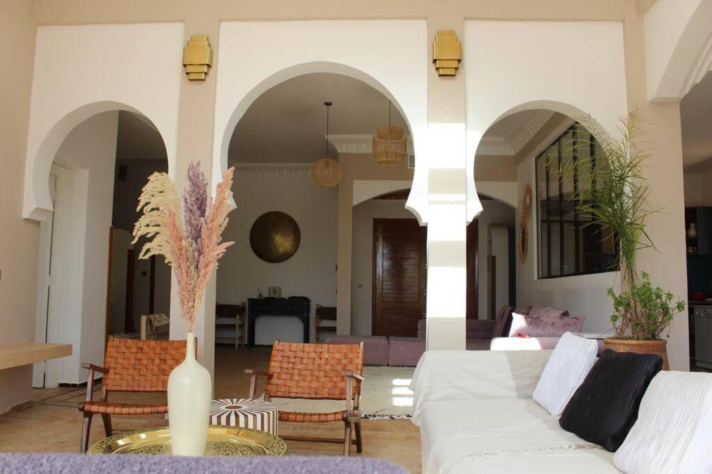 Villa Ily Marrakech Avec Piscine Et Vue Sur L'altas : Coup De Coeur! *