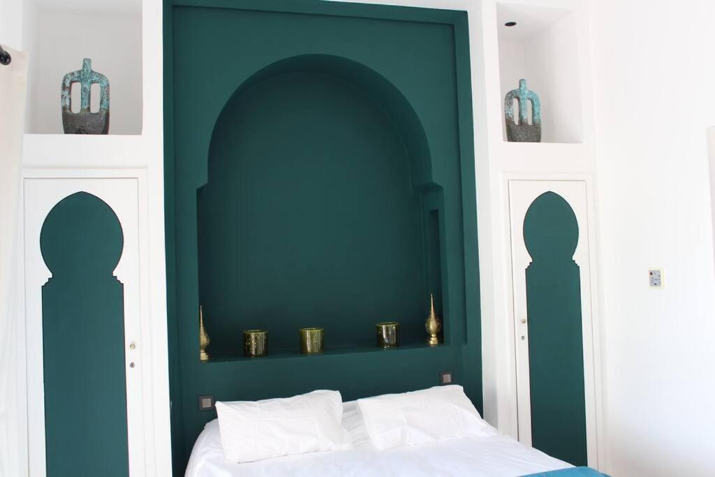 Villa Ily Marrakech Avec Piscine Et Vue Sur L'altas : Coup De Coeur! *