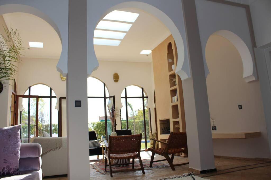 Ily Marrakech Avec Piscine Et Vue Sur L'altas : Coup De Coeur!