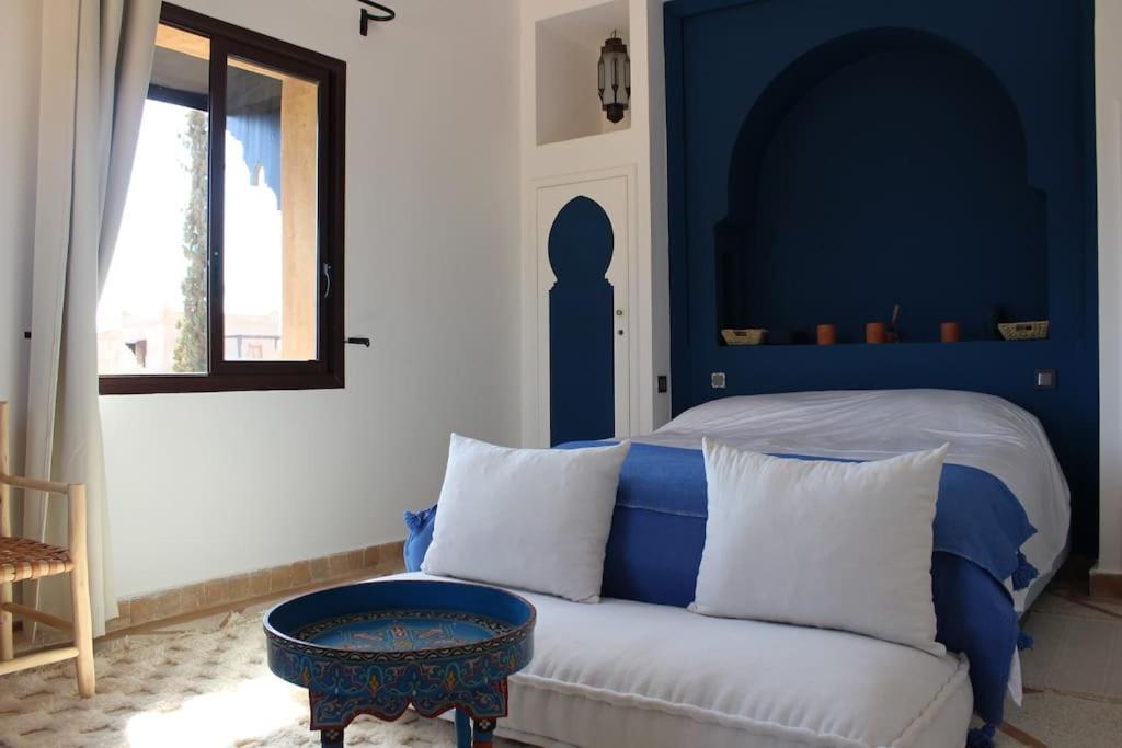 Villa Ily Marrakech Avec Piscine Et Vue Sur L'altas : Coup De Coeur!